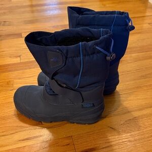 Tundra Kids Navy Snow Boots, size 6